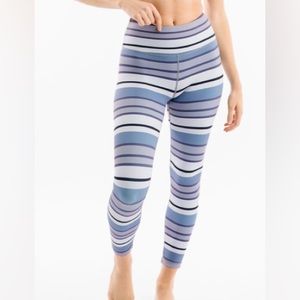 Zyia leggings Purple Horizon Light n Tight Hi-Rise 7/8 24" RC